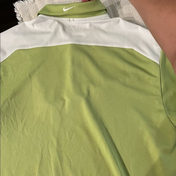 Nike Dry fit Golf shirt - Picture 4 of 5